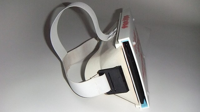 Imagen lateral del prototipo de 3Deva con la tablet en su interior