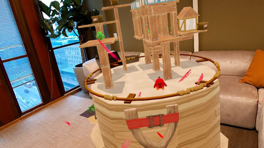 Realidad mixta y seguimiento de manos en Angry Birds VR: Isle of Pigs