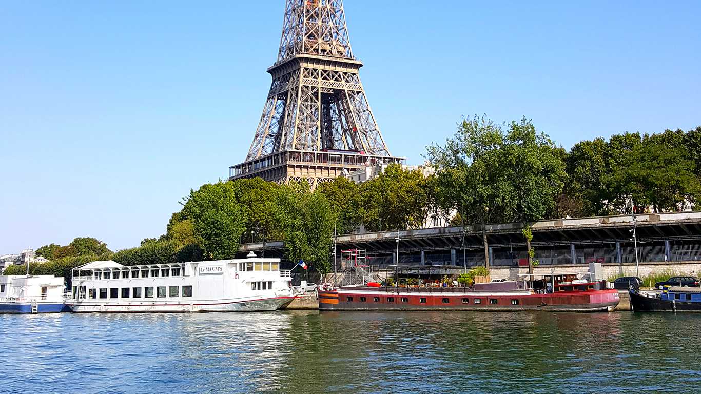 VR Paris Boat Trip - France
