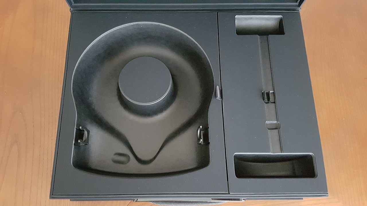 Interior de la caja de Oculus Rift
