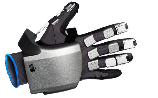 SenseGlove ha comenzado a enviar sus guantes hápticos Nova