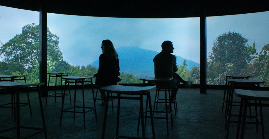 Habitat XR inaugura en Ruanda un teatro para proyectar experiencias XR sobre los gorilas de montaña